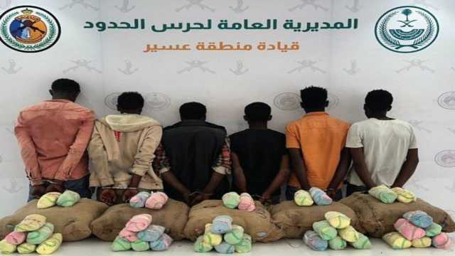 القبض على 6 مخالفين وإحباط محاولة تهريب مواد مخدرة