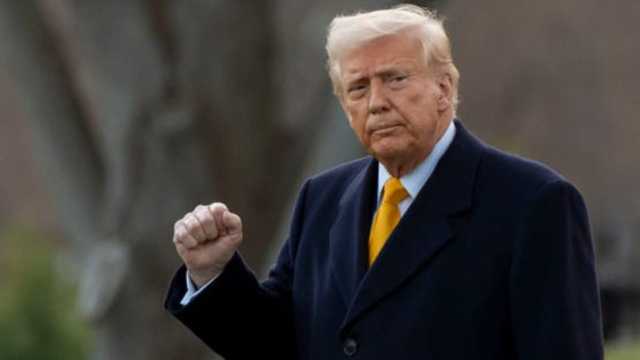 البيت الأبيض يكشف عن صورة بطولية جديدة لـ ترامب
