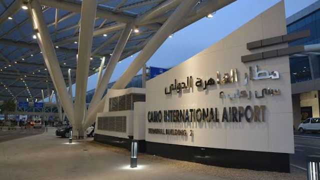 عطل كهربائي مفاجئ في مطار القاهرة الدولي .. فيديو