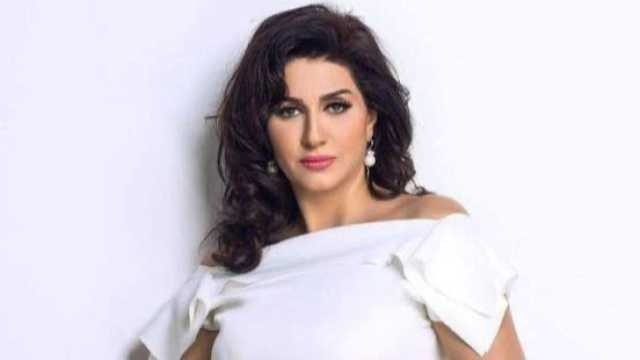 وفاء عامر تعلق على أنباء توقيف بنت حسني مبارك