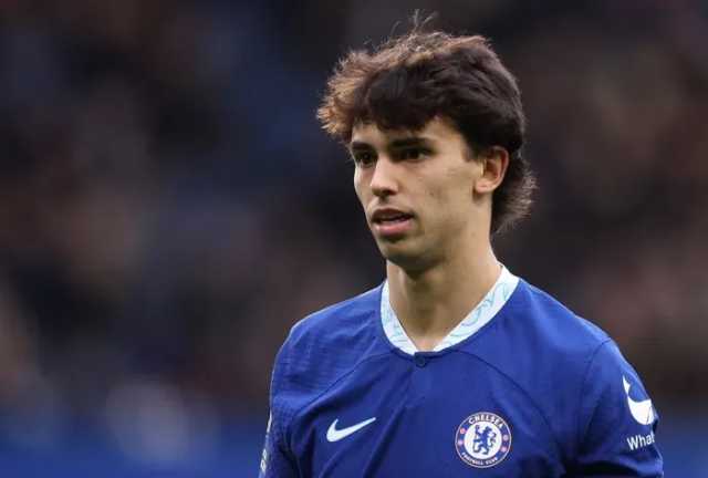 الهلال يبدي رغبته في التعاقد مع ألكسندر إيزاك
