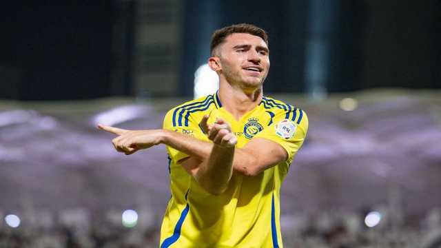 النصر يفتح الباب أمام رحيل لابورت دون مقابل