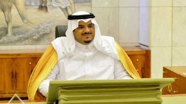 نائب أمير الرياض يؤدي صلاة الميت على الأميرة بزه بنت سعود بن عبدالعزيز