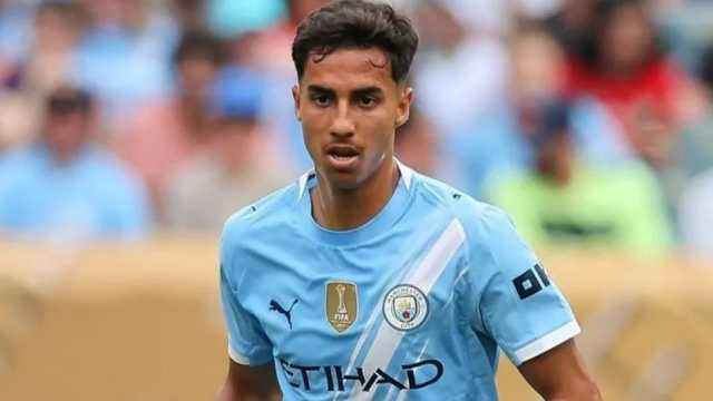 مانشستر سيتي يعير مدافعه فيتور رييس إلى جيرونا