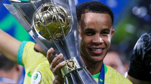 رئيس زينيت: لم يصلنا أي عرض رسمي من الاتحاد بشأن بيدرو