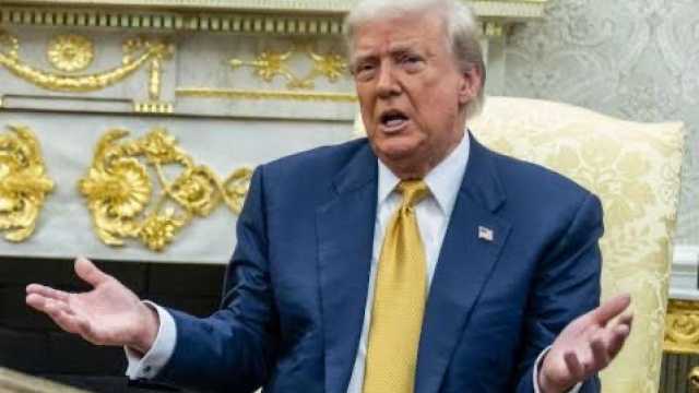 ترامب يزيد الرسوم الجمركية على عشرات الدول