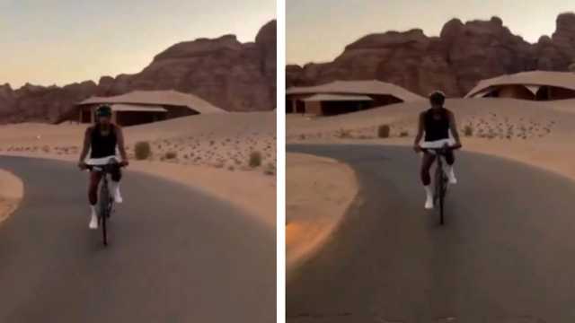 جالينو يستمتع بأجواء العلا على دراجته في أحدث ظهور .. فيديو