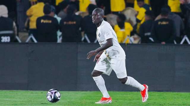 النصر يضع نغولو كانتي ضمن خياراته الصيفية