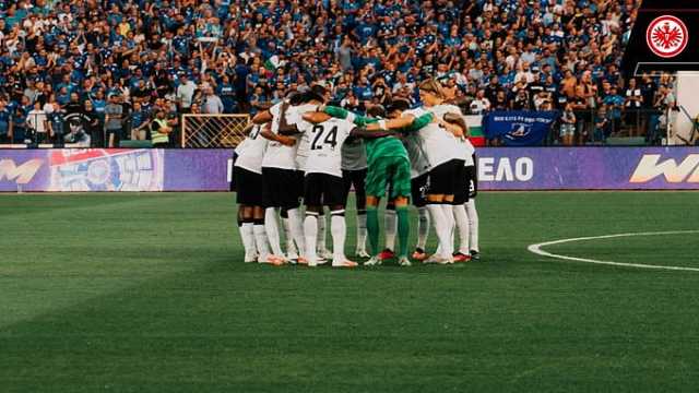 مرموش يشارك في تعادل فرانكفورت مع صوفيا البلغاري بـ دوري المؤتمر الأوروبي
