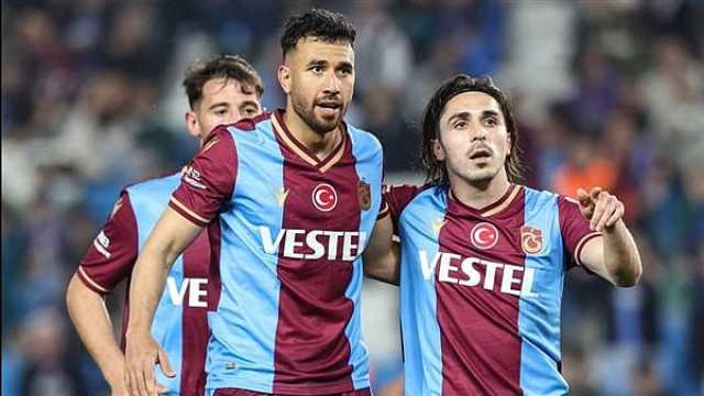 تريزيجيه يقود تشكيل طرابزون أمام فاتح جمرك بالدوري التركي