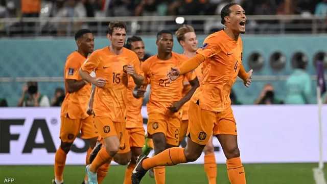 فان دايك يقود هولندا لانتصارًا قاتل أمام اليونان لتشعل صراع التأهل إلى يورو 2024
