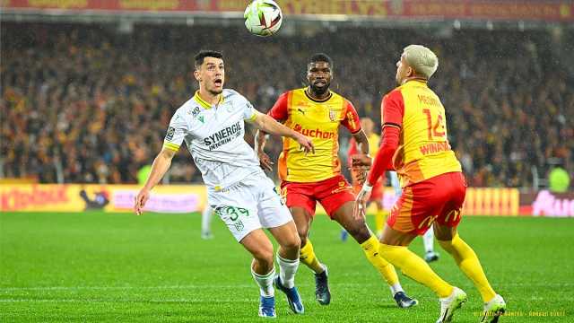 لانس يكتسح نانت برباعية في الدوري الفرنسي بمشاركة مصطفى محمد