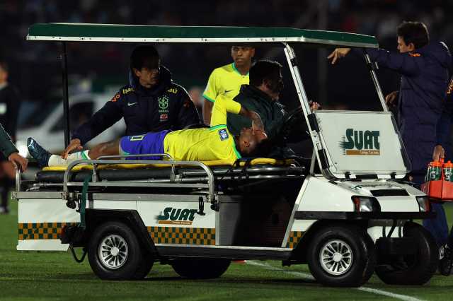 الدوري السعودي للمحترفين.. الهلال يفتقد نيمار خلال مواجهة الأهلي