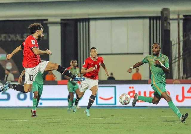خبير تحكيمي يفجر مفاجأة حول هدفي محمد في مباراة مصر ضد جيبوتي