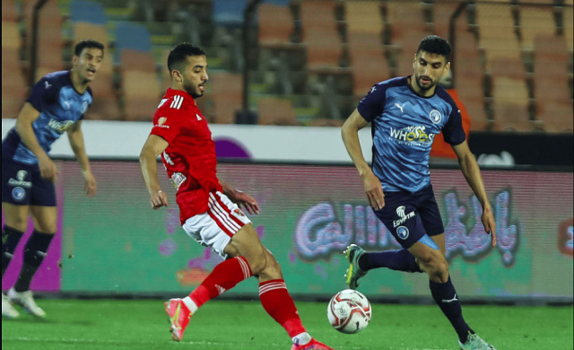 نجم الأهلي على رادار الدوري الألماني بمباركة عمر مرموش