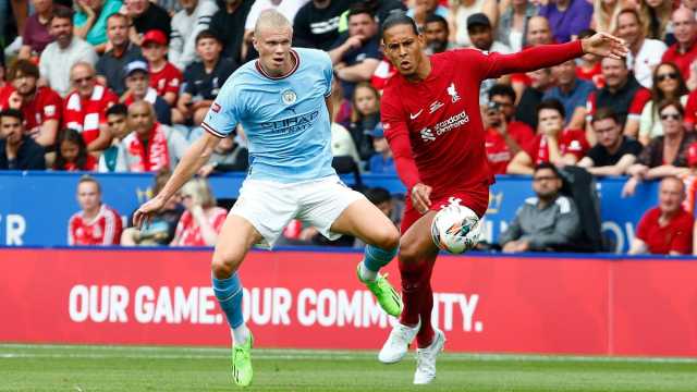 التشكيل الرسمي لمباراة مانشستر سيتي ضد ليفربول في الدوري الإنجليزي