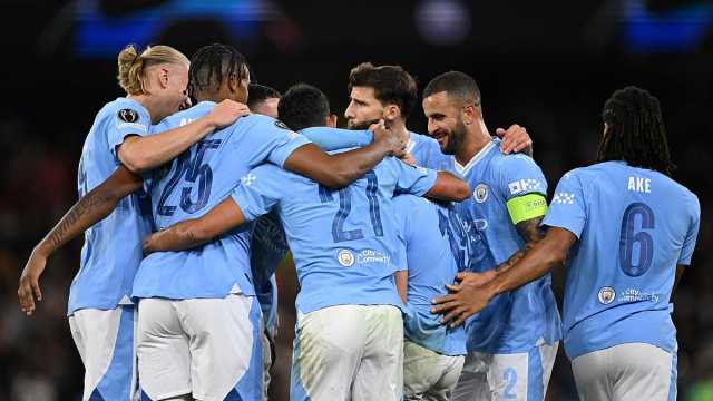 مانشستر سيتي يظهر بقميص عمره 53 عامًا في مباراة لايبزيج بـ دوري أبطال أوروبا
