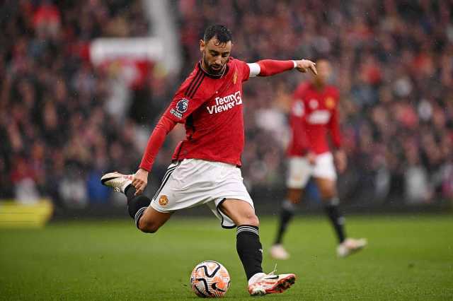 فرنانديز يرد على أنباء انتقاله للدوري السعودي