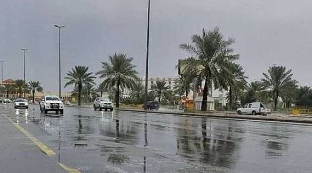 أمطار على مكة والمدينة.. حالة الطقس غدًا الأحد في المملكة