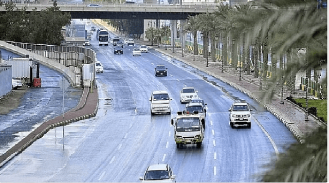 حالة الطقس المتوقعة اليوم.. استمرار الأمطار الرعدية على عدة مناطق في المملكة