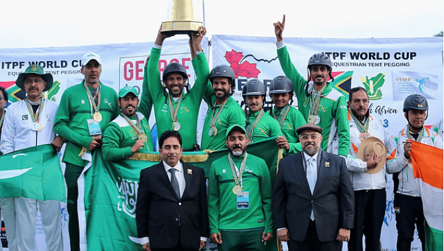 المنتخب السعودي يُتوَّج بطلًا لكأس العالم لالتقاط الأوتاد 2023