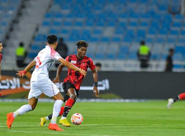 الفتح يتعادل مع التعاون والرياض يتغلب على الوحدة بالجولة الأولى من دوري روشن
