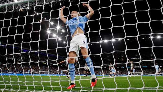 هالاند أفضل لاعب في العام بالدوري الإنجليزي
