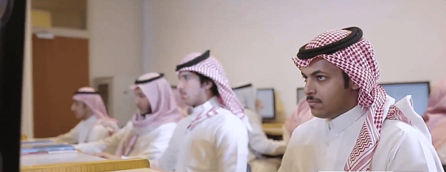 أكاديمي: رفع نسب القبول في الجامعات خطأ