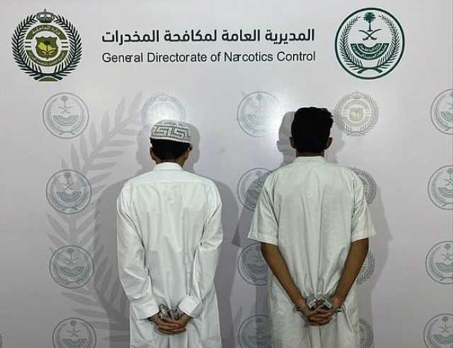 القبض على شخصين لترويجهما الحشيش بمنطقة المدينة المنورة