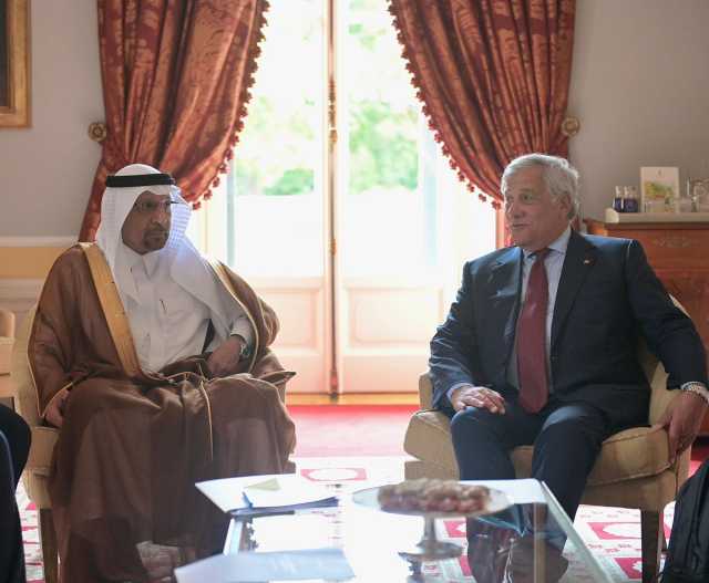 وزير الاستثمار يزور إيطاليا لتعزيز وتنمية العلاقات الاستثمارية بين البلدين