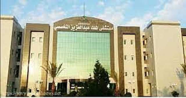 إعادة البصر لمريض مقعد في سكاكا بعد تدخل جراحي
