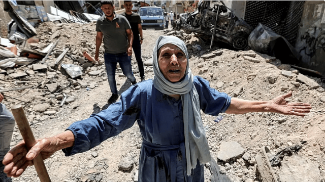 استشهاد 4 فلسطينيين و20 مصاباً خلال قصف للاحتلال على محيط مخيم جنين