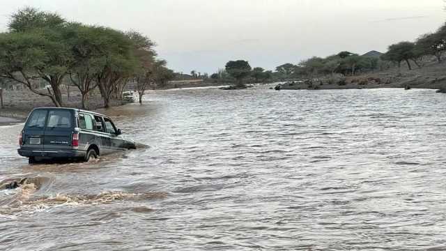 الدفاع المدني: عبور الأودية والشّعاب أثناء جريانها مخالفة تصل عقوبتها إلى 10 آلاف ريال