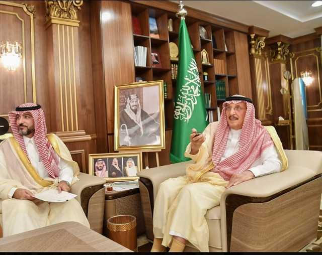 أمير جازان يدشن الخطة الإستراتيجية للتحول الرقمي لإمارة المنطقة