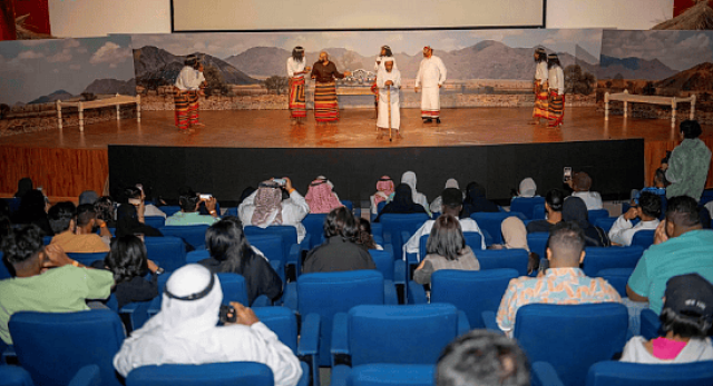 مسرحية 'ست الروح' تجذب جمهور المسرح في جدة