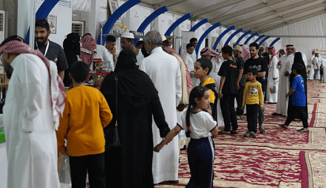 أكثر من 15 ألف زائر لمهرجان الزيتون بالجوف في نسخته الثالثة