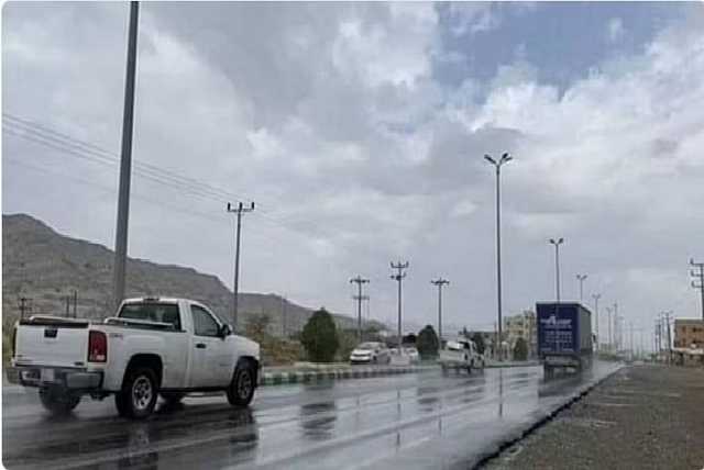 «الأرصاد» عن طقس الجمعة: أمطار رعدية ورياح نشطة على عدة مناطق