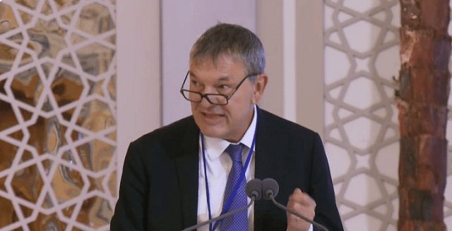 مفوض الأونروا: نريد وقف إطلاق النار وتمويلا لمساعدة الشعب الفلسطيني