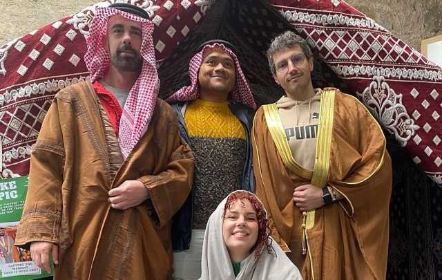 بالصور.. سفارة المملكة لدى إيرلندا تشارك في البازار الدبلوماسي الخيري بدبلن