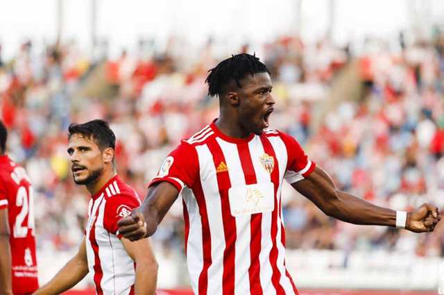 ألميريا يخطف التعادل من فالنسيا في الجولة السادسة بالدوري الإسباني