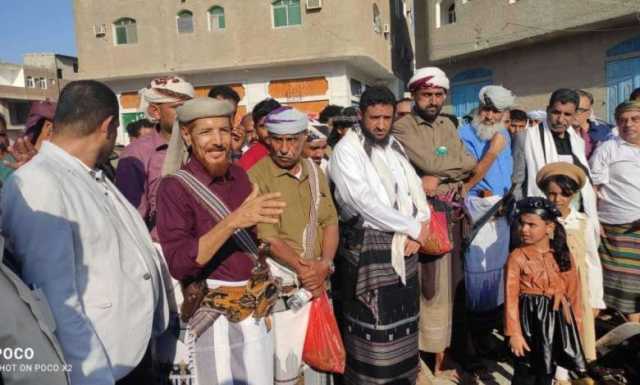 عدن : هكذا رد والد الطفلة القتيلة ” حنين البكري ” على وساطة قبلية للعفو عن القاتل 