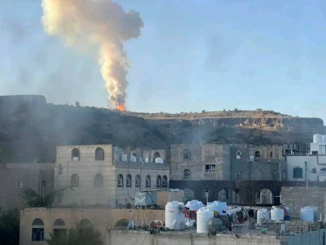 قناة سعودية : إسرائيل قصفت مخازن صواريخ ومسيرات في العاصمة صنعاء 