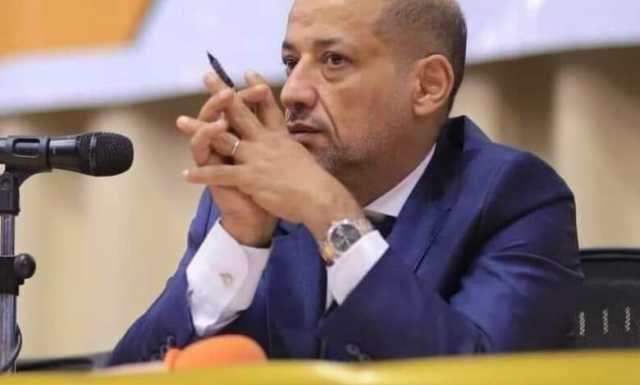 رياض الحروي: أربع حاويات من العشب الصناعي تغادر ميناء عدن في طريقها إلى نادي الصقر