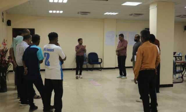 منظمة “Helpcode : تواصل الجلسات التدريبية لمدربي الفرق الشعبية وممثلي مكتب الشباب والرياضة بعدن