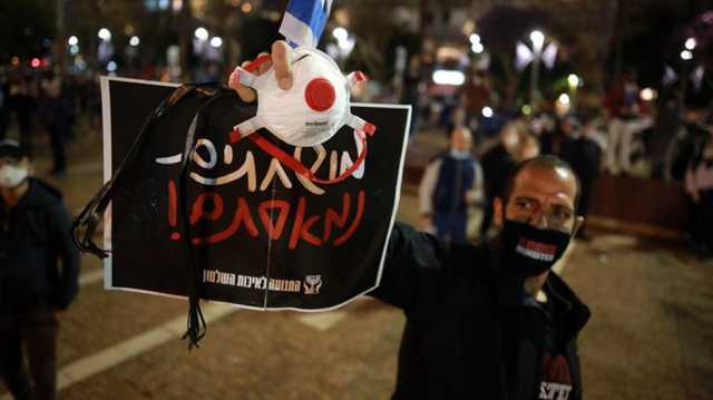 وزير إسرائيلي سابق يهاجم الحكومة ويتهمها بإضعاف القضاء