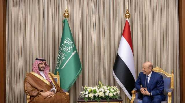مصدر لـعربي21: العليمي ينقلب على اتفاق الرياض.. تقارب مع الانتقالي