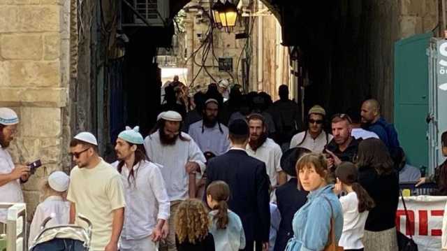 مستوطنون يواصلون اقتحام الأقصى في سادس أيام عيد العرش (شاهد)