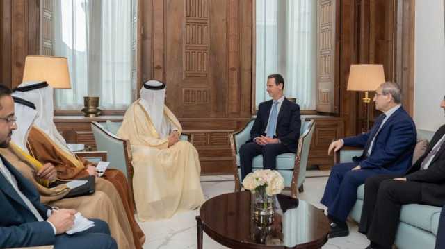 الأسد يلتقي وزير خارجية البحرين في دمشق لبحث تحضيرات القمة العربية