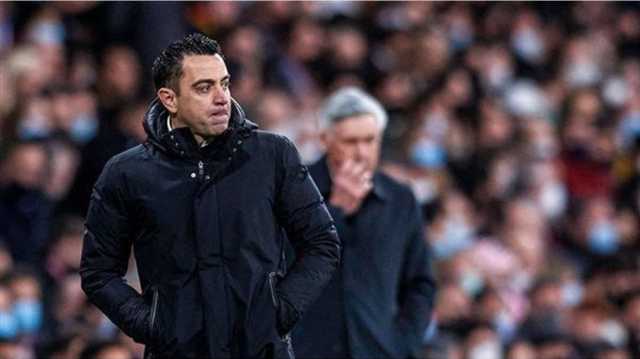 تشافي استمر.. هكذا سخر مشجعو ريال مدريد من مدرب برشلونة