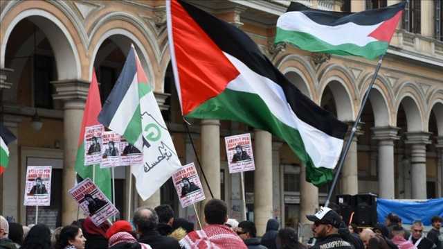 15 ألف متظاهر في ميلانو الإيطالية يطالبون بوقف الإبادة في غزة (شاهد)